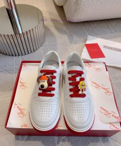 Roger Vivie's new cartoon white shoes with super cute cartoon avatars look great on the feethi64lemf