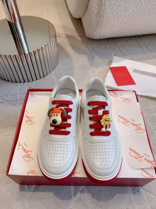 Roger Vivie's new cartoon white shoes with super cute cartoon avatars look great on the feethi64lemf