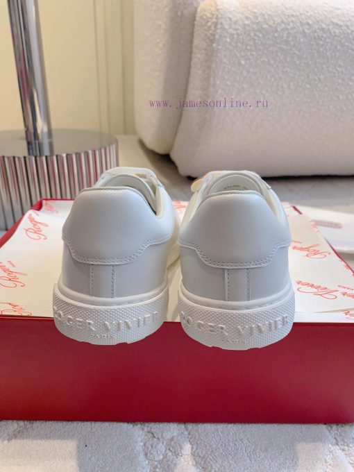 Roger Vivie's new cartoon white shoes with super cute cartoon avatars look great on the feetrn1zvt7y - Image 9