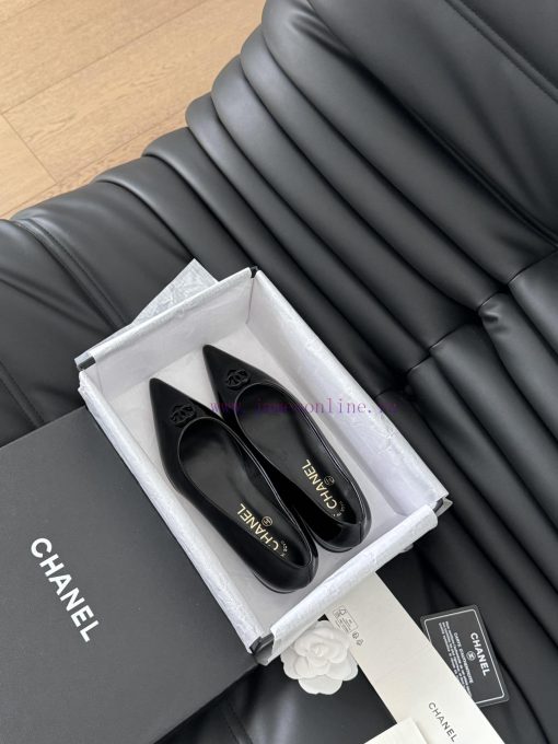 Chanel 25C new heart-shaped buckle pointed single shoeIt's hard not to love the stunning Mar0c82c7i1 - Image 10