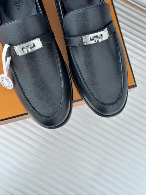 Top versionHerm è s/Herm è s classic klly buckle loafersSuper versatile shoe design with a dplgujc18 - Image 8