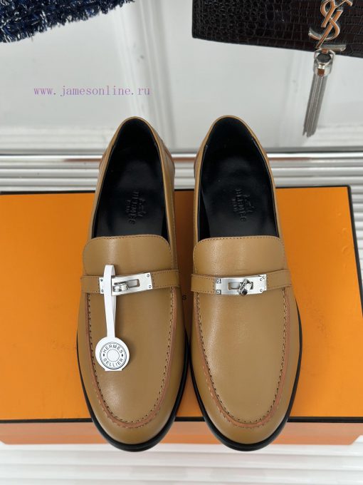 Top versionHerm è s/Herm è s classic klly buckle loafersSuper versatile shoe design with a dm9akqd2x - Image 5