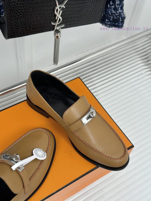Top versionHerm è s/Herm è s classic klly buckle loafersSuper versatile shoe design with a dm9akqd2x - Image 6