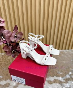 -- New Warren——————2024 Top Valentino Paris Fashion Show Launch Valentino Thick Heel Rivetedl4047ads