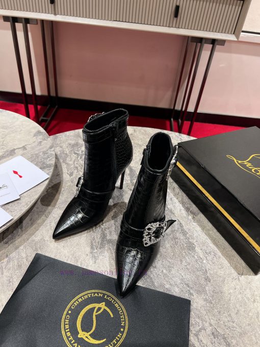 CL buckle boots ∙ ꫛꫀ w ︎It comes with 100mm stiletto heels made entirely of black calf leathgwetgg8j
