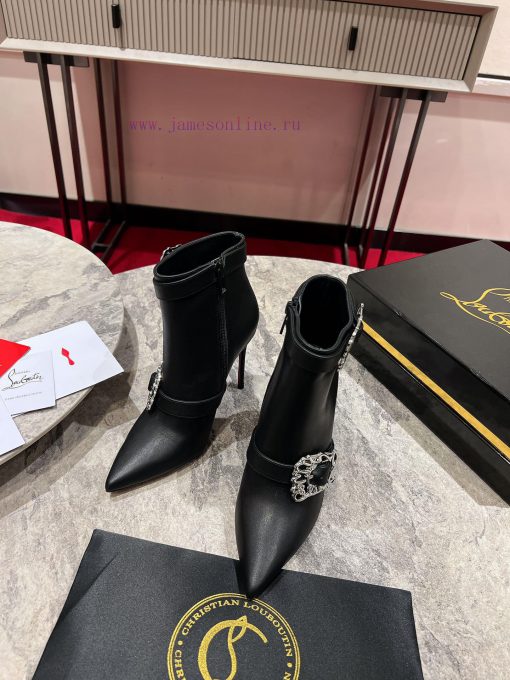 CL buckle boots ∙ ꫛꫀ w ︎It comes with 100mm stiletto heels made entirely of black calf leathaece6dv6