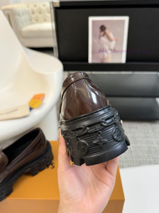 LOUI * VUITTO * | L ️ Donkey brand 2024 new chain relief design style thick soled loafersFolqy895m9v - Image 7