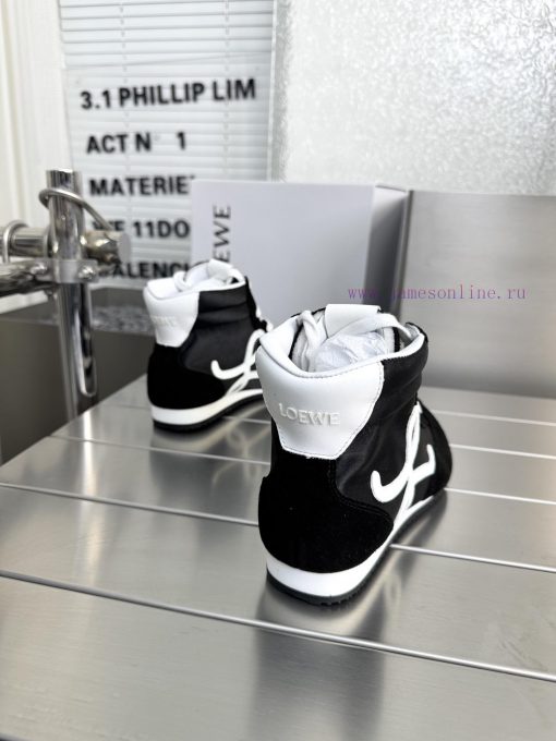 Loewe's new Flow Runner 2.0 series of new runway sports shoesNew color retro series running sh6nfjwa - Image 8