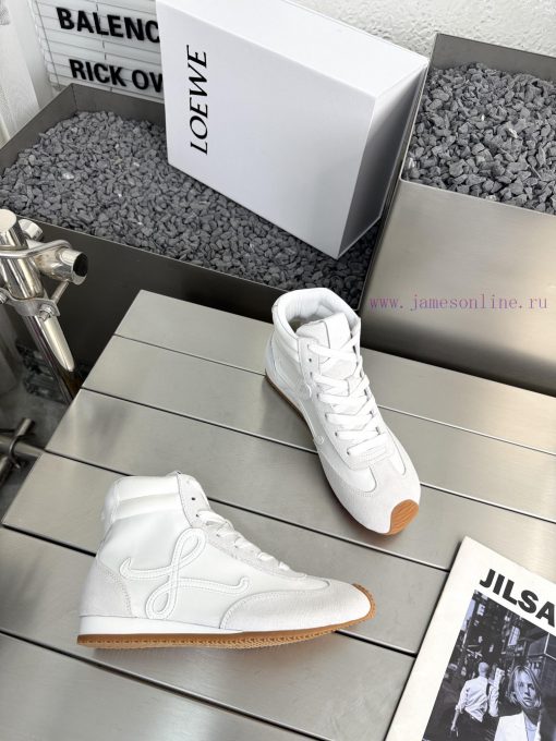 Loewe's new Flow Runner 2.0 series of new runway sports shoesNew color retro series running p133wrme - Image 4