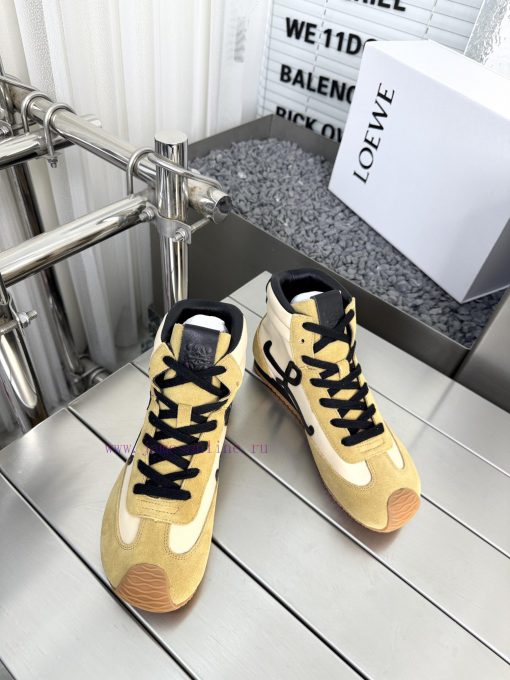 Loewe's new Flow Runner 2.0 series of new runway sports shoesNew color retro series running bk1vs65j - Image 7