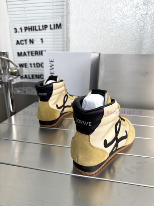 Loewe's new Flow Runner 2.0 series of new runway sports shoesNew color retro series running bk1vs65j - Image 9