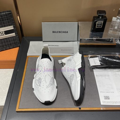Balenciaga's sparkling single shoes are the world's first, and INS Weibo magazine has explod806tkcqq - Image 3