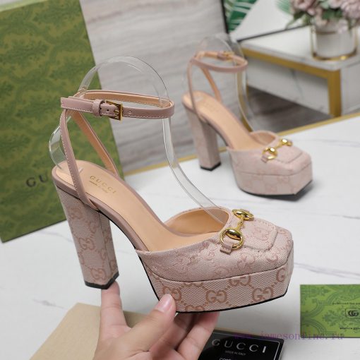 Top tierGucci's latest popular sandals collection for spring/summer 2024Round headed solid cvgkn5wil - Image 2