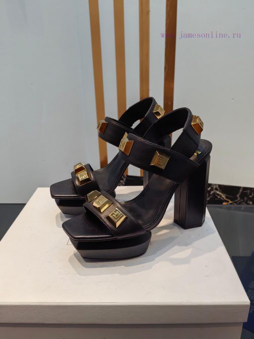 Out, 𝘽𝙖𝙡 * 𝙖𝙞𝙣 Balmain 2023 Spring/Summer Fashion Show Hentian High Water Platform SandalsBrr57c507r - Image 4