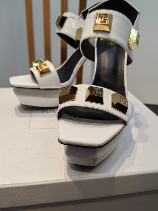 Out, 𝘽𝙖𝙡 * 𝙖𝙞𝙣 Balmain 2023 Spring/Summer Fashion Show Hentian High Water Platform SandalsBrjuqqo2uq - Image 5