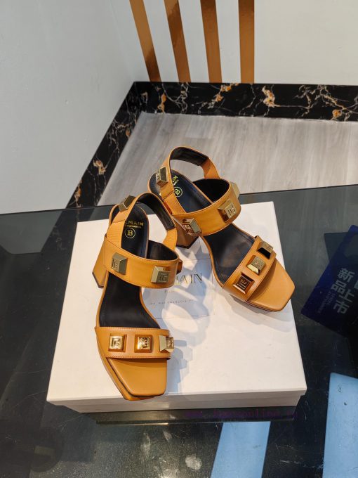 Out, 𝘽𝙖𝙡 * 𝙖𝙞𝙣 Balmain 2023 Spring/Summer Fashion Show Hentian High Water Platform SandalsBr4ltimtrm - Image 9