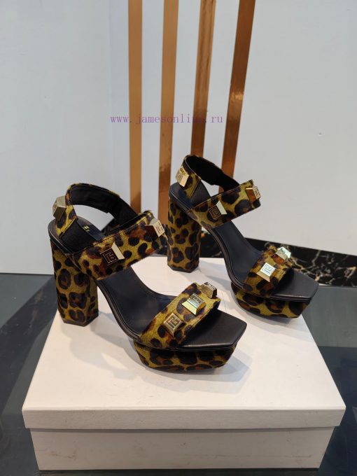 Out, Balmain autumn/winter 2023 runway fashion hate sky high waterproof platform sandals,Brawrovq2uv - Image 3