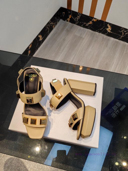 Out, 𝘽𝙖𝙡 * 𝙖𝙞𝙣 Balmain 2023 Spring/Summer Fashion Show Hentian High Water Platform SandalsBr91vnb7px - Image 8