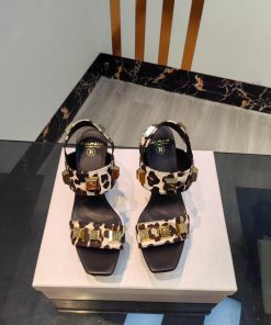 Out, Balmain autumn/winter 2023 runway fashion hate sky high waterproof platform sandals,Bra8xvbmt0r