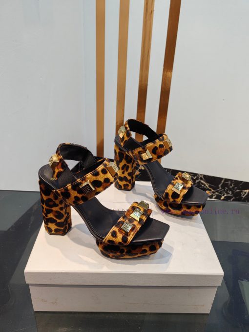 Out, Balmain autumn/winter 2023 runway fashion hate sky high waterproof platform sandals,Brasp1putkm - Image 3