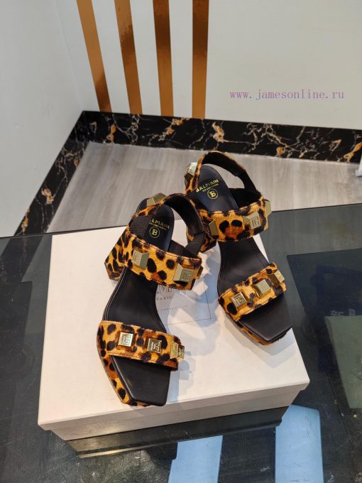 Out, Balmain autumn/winter 2023 runway fashion hate sky high waterproof platform sandals,Brasp1putkm - Image 9