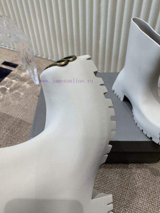 Balenciaga Parisian Family Square Head Thick Bottom Rain BootsMinimalist design, cool, absurahgjssca - Image 9