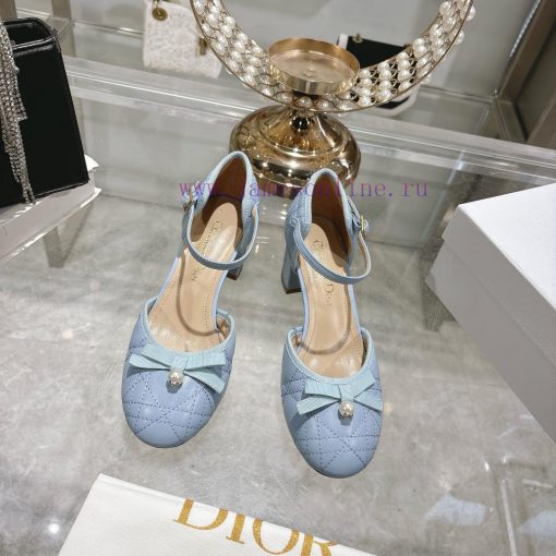 Dior 2025 vs Spring New Hollow Diamond Grid Cool Collection... The colors are super bright atju5ojs3