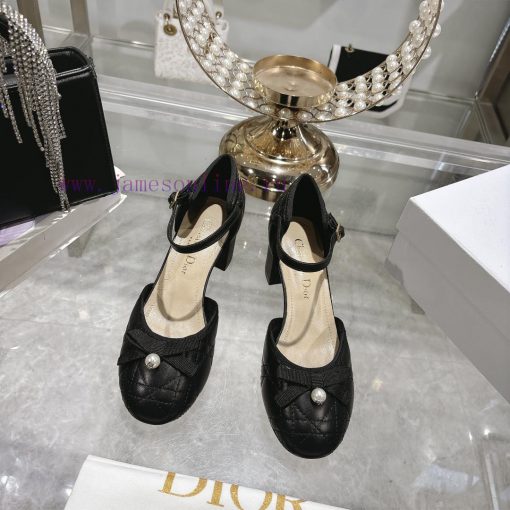 Dior 2025 vs Spring New Hollow Diamond Grid Cool Collection... The colors are super bright aeqrjuexm