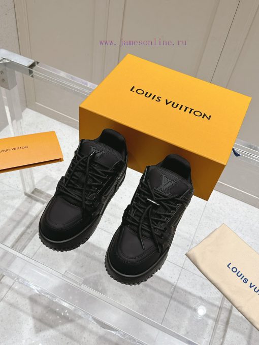 Purchasing levelLimited edition Dalmatian Latest Couple Series New ColorsLouis Vuitton Trainxp3cq3bt
