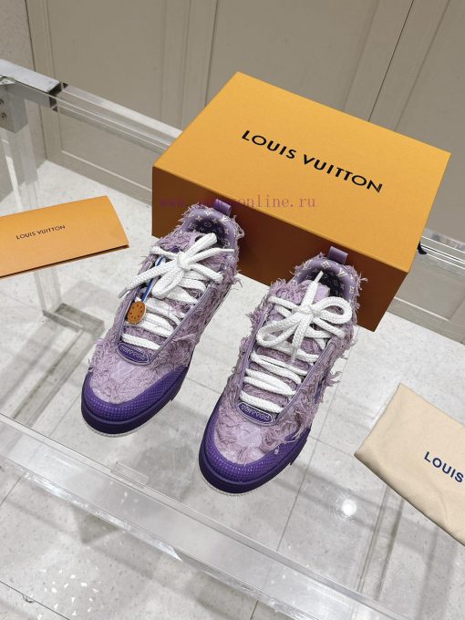 Men's styleThe LV skate tassel sneakers feature floral patterns on denim fabric, giving a viv6c6wz59