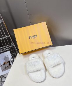 FENDI's new autumn and winter fur mop is an essential item every autumn and winter. Not onlyhccxl747