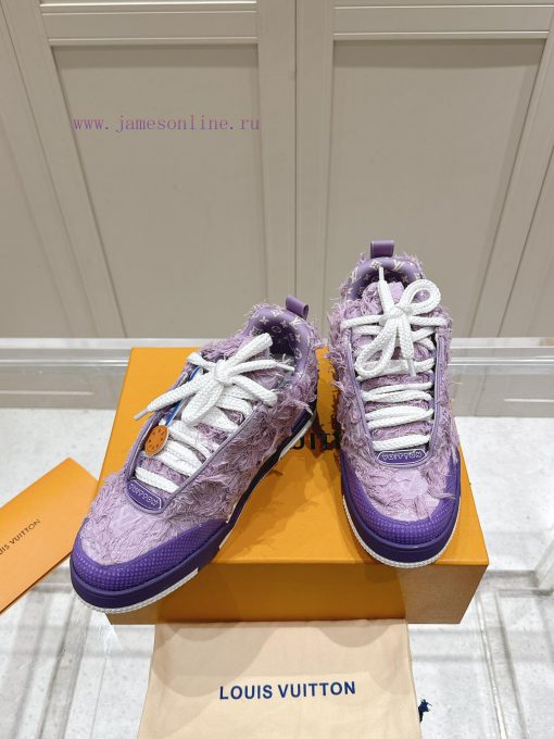 Men's styleThe LV skate tassel sneakers feature floral patterns on denim fabric, giving a viv6c6wz59 - Image 3