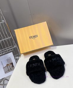 FENDI's new autumn and winter fur mop is an essential item every autumn and winter. Not onlytcl9512k
