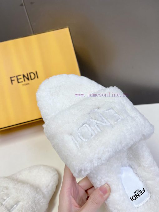 FENDI's new autumn and winter fur mop is an essential item every autumn and winter. Not onlyhccxl747 - Image 8