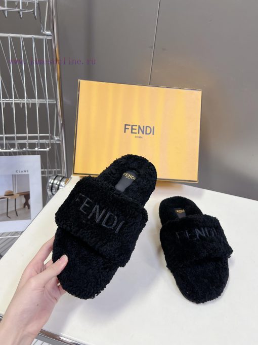 FENDI's new autumn and winter fur mop is an essential item every autumn and winter. Not onlytcl9512k - Image 5