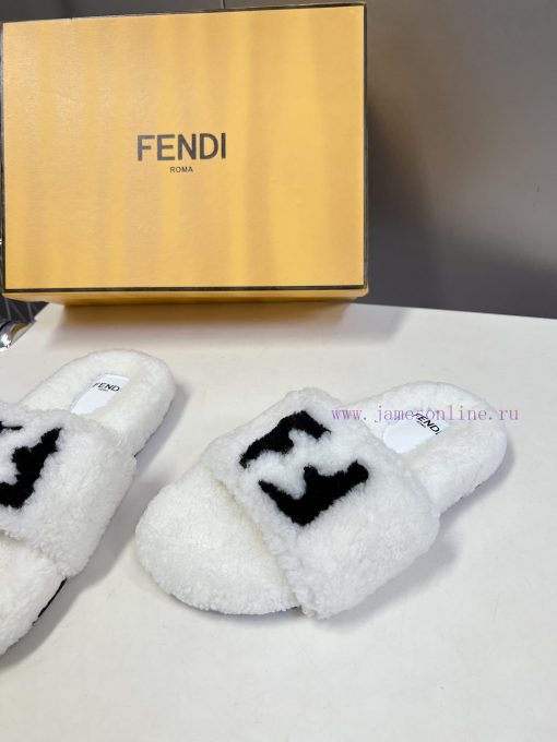 FENDI's new autumn and winter fur mop is an essential item every autumn and winter. Not only7ifbrg05 - Image 4