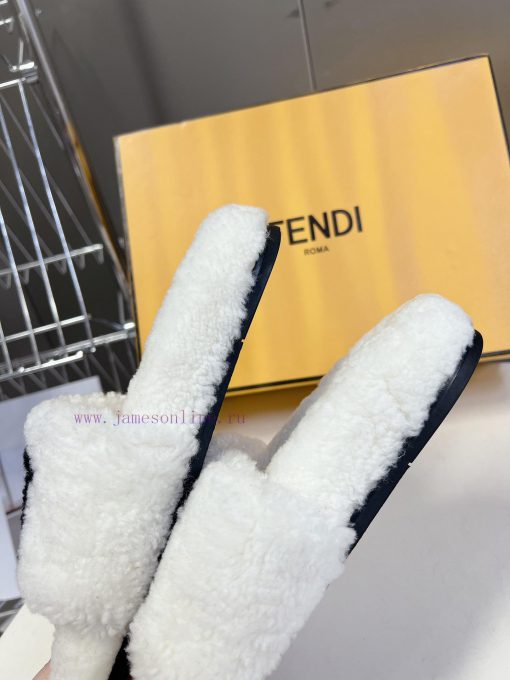 FENDI's new autumn and winter fur mop is an essential item every autumn and winter. Not only7ifbrg05 - Image 10
