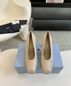 8.5cmPRADA/PRADA ClassicTriangle logo single shoe seriesThe simple design is probably its mob69lv5u1