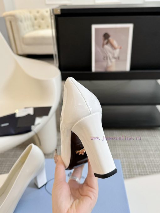 8.5cmPRADA/PRADA ClassicTriangle logo single shoe seriesThe simple design is probably its mou5lo5pq9 - Image 7