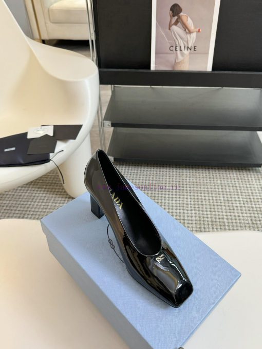 8.5cmPRADA/PRADA ClassicTriangle logo single shoe seriesThe simple design is probably its moeun3e3uv - Image 3