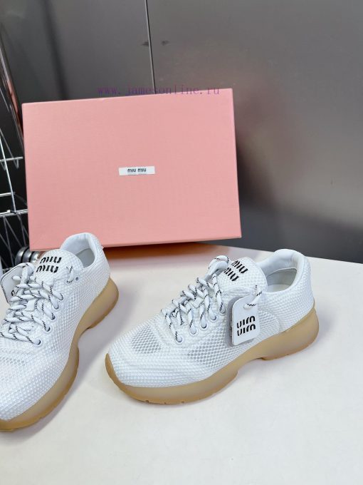 MIUMIU New American Retro Style~A must-have for popular sports shoes with a stylish appearanae8abc7d - Image 4