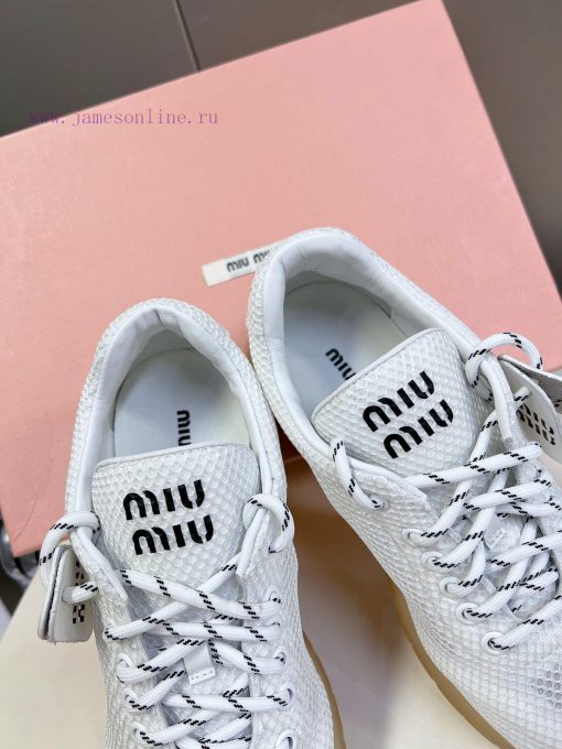 MIUMIU New American Retro Style~A must-have for popular sports shoes with a stylish appearanae8abc7d - Image 10