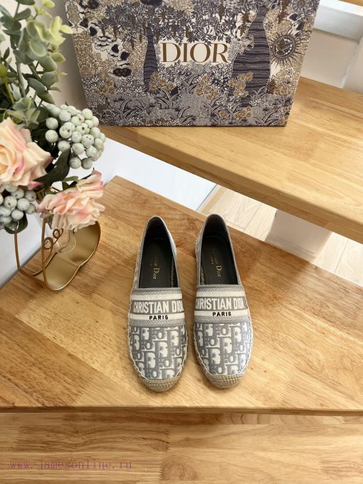 Top Original 11 RemakesDior 2023 Spring/Summer New CollectionPattern ‮ Flower lifting ‬ Thorw032lhmt