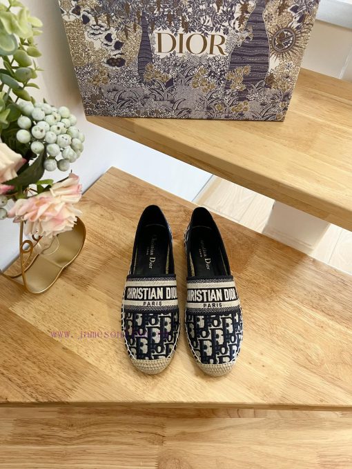 Top Original 11 RemakesDior 2023 Spring/Summer New CollectionPattern ‮ Flower lifting ‬ Thor00rb2ric