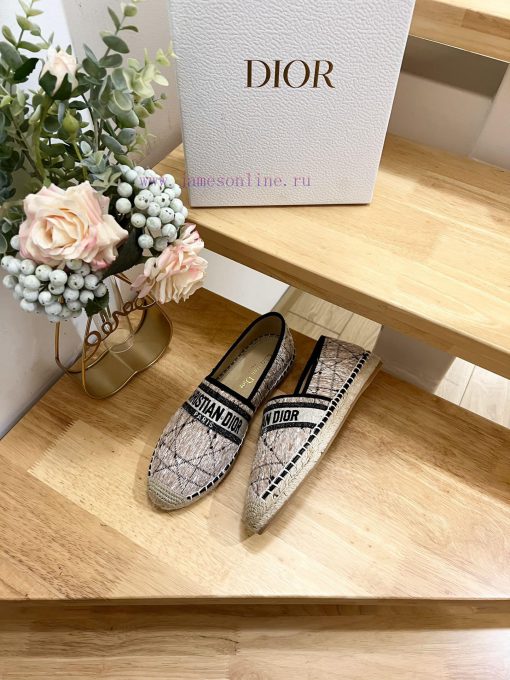 Top Original 11 RemakesDior 2024 Early Autumn CollectionPattern ‮ Flower lifting ‬ Thorn ‮ Fg68zx9xg - Image 5