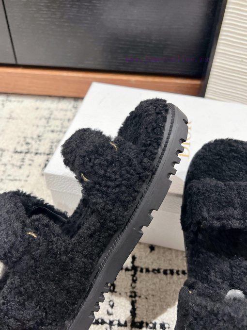 Top qualitydior fw24 new arrival～D Home 2024 Autumn/Winter New Wool SlippersThe fur is integ91ajf2gw - Image 9