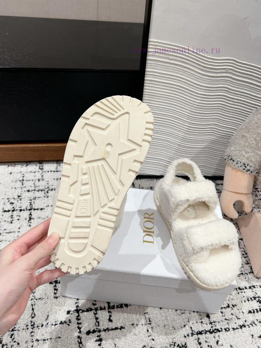 Top qualitydior fw24 new arrival～D Home 2024 Autumn/Winter New Wool SlippersThe fur is integ8vmrg5lf - Image 10