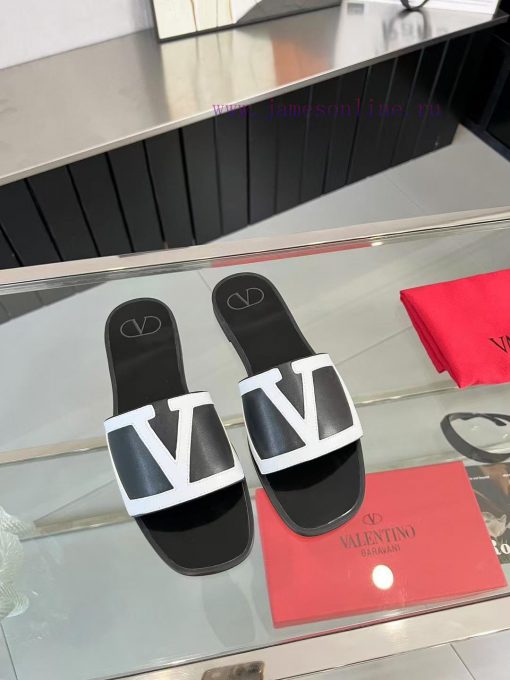 Valentino, 25 new spring/summer collection, Valentino color blocked flat bottomed slippers, uzt9r4d6 - Image 5