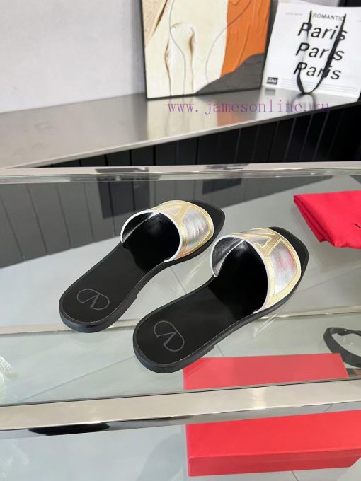 Valentino, 25 new spring/summer collection, Valentino color blocked flat bottomed slippers, ioaaggfk - Image 4
