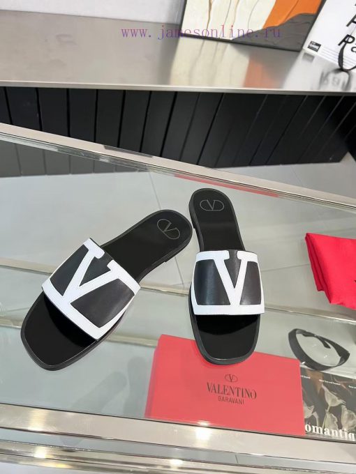 Valentino, 25 new spring/summer collection, Valentino color blocked flat bottomed slippers, uzt9r4d6 - Image 8